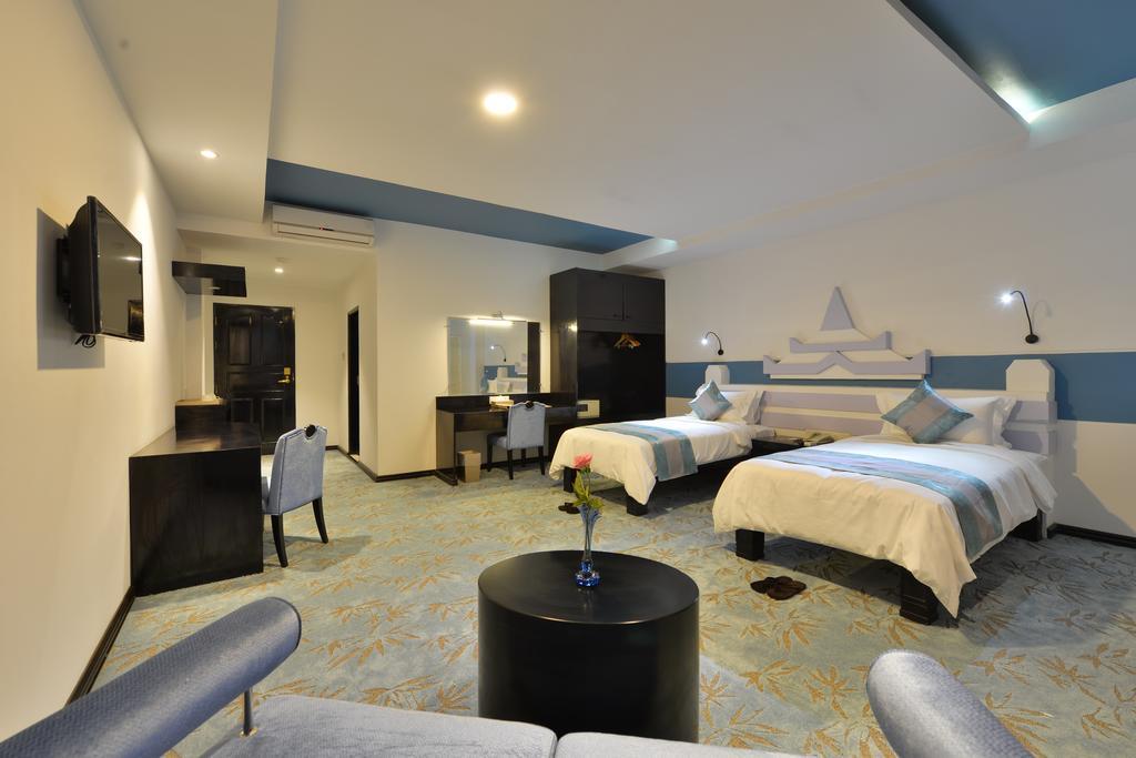 Hotel Marvel Мандалай Экстерьер фото